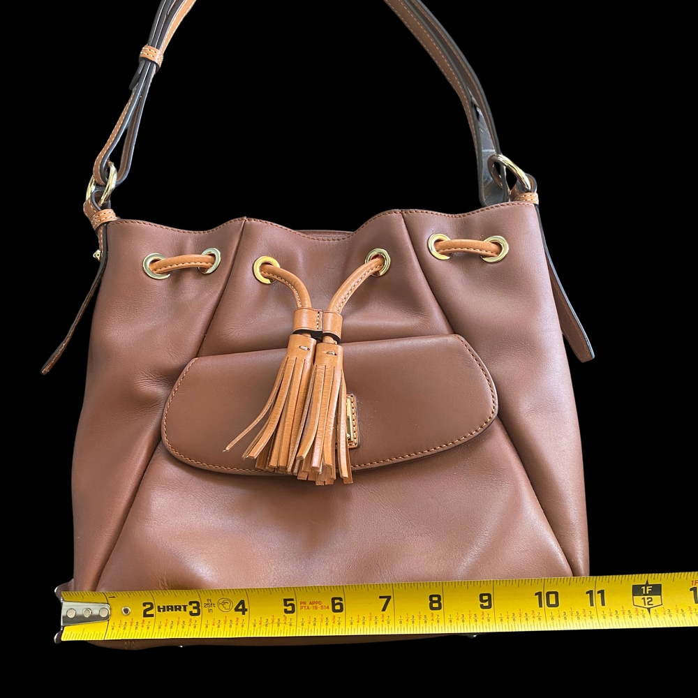 Dooney and Bourke Brown Leather Drawstring Bucket Bag/Purse, Excellent Condition - Picture 7 of 10